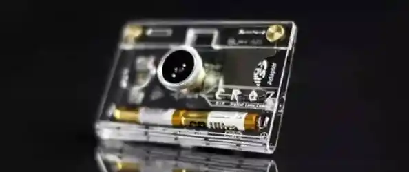 还在寻找轻松解压的足球手游？逗比足球手游(Holy Shoot)带你体验像素欢乐！