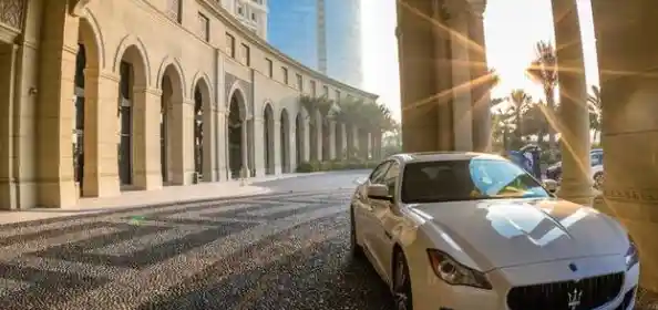 想体验刺激的跑酷冒险？快试试《美杜莎酷走(Medusa Run)吧！