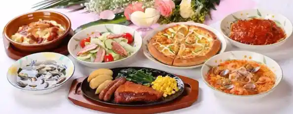 你准备好用独特口味吸引顾客了吗？可口的披萨美味的披萨国际服"等你来挑战！