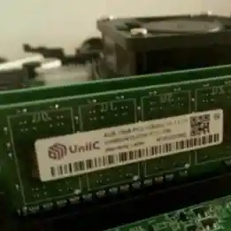 电脑速度飞跃：DDR内存技术的全面解析与优化指南