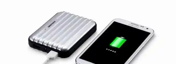 高效充电宝助力,手机持久在线畅享生活! 高效充电宝助力,手机持久在线畅享生活!