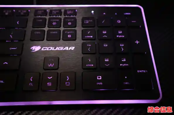 智能RGB背光键盘自由定制，为你的办公环境注入活力与时尚风格