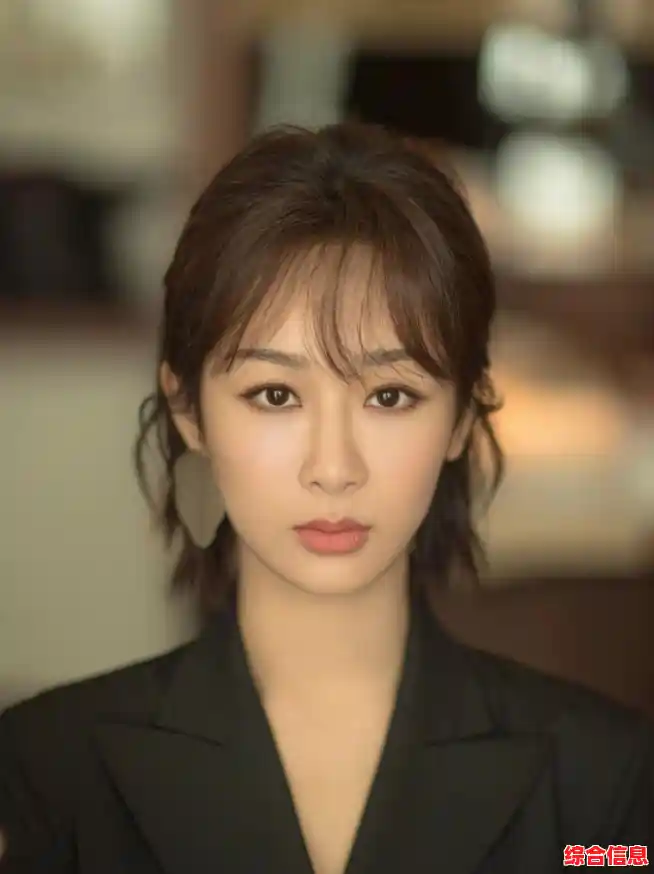 厌倦了复杂画风？九关冒险》的简约清新画面难道不让你心动？