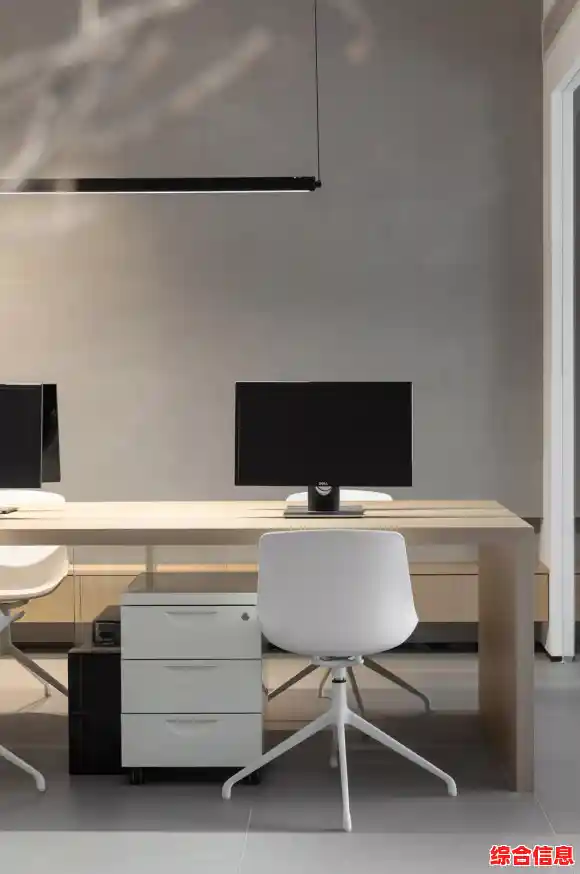 精美电脑桌设计图集：营造高效舒适的理想办公空间