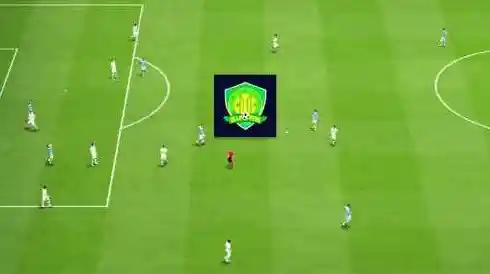 想体验真实足球经理的乐趣？快来试试《FIFAOL4手机版》吧！