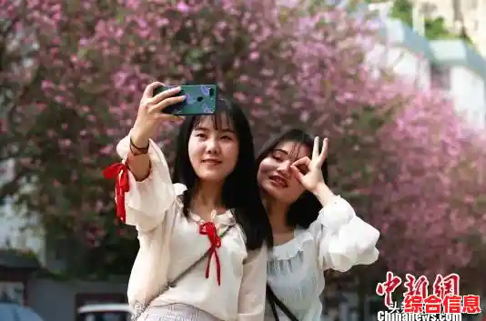 用美图手机记录生活，自拍潮流神器助你绽放每一刻精彩