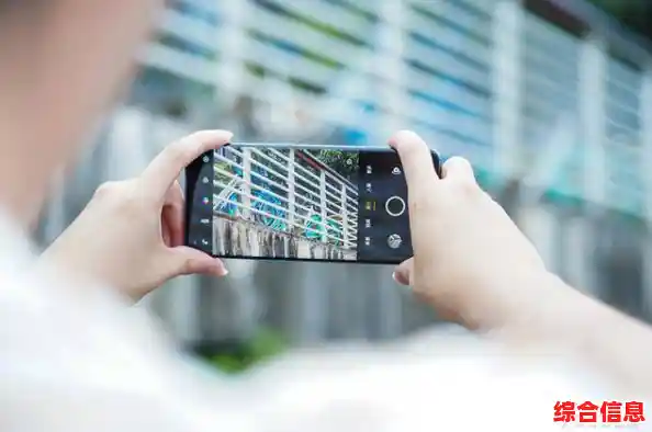 精致外观设计搭配出色手感,让您一见倾心的智能手机 精致外观设计搭配出色手感,让您一见倾心的智能手机