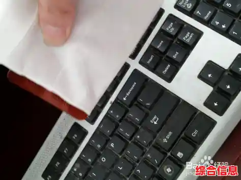 专业级笔记本键盘清洁全攻略：图文并茂轻松去除污垢