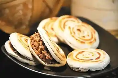 谁说卖糖饼不能成高手？糖饼外传》等你来挑战！