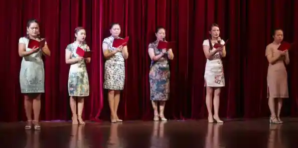 想圆你的演员梦?绝对演绎官服》海量剧本与真实娱乐圈体验,你准备好了吗? 想圆你的演员梦?绝对演绎官服》海量剧本与真实娱乐圈体验,你准备好了吗?