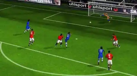 谁说足球游戏只能复杂?欧冠足球手机版"轻松上手,但你真的能驾驭它的操作吗? 谁说足球游戏只能复杂?欧冠足球手机版"轻松上手,但你真的能驾驭它的操作吗?